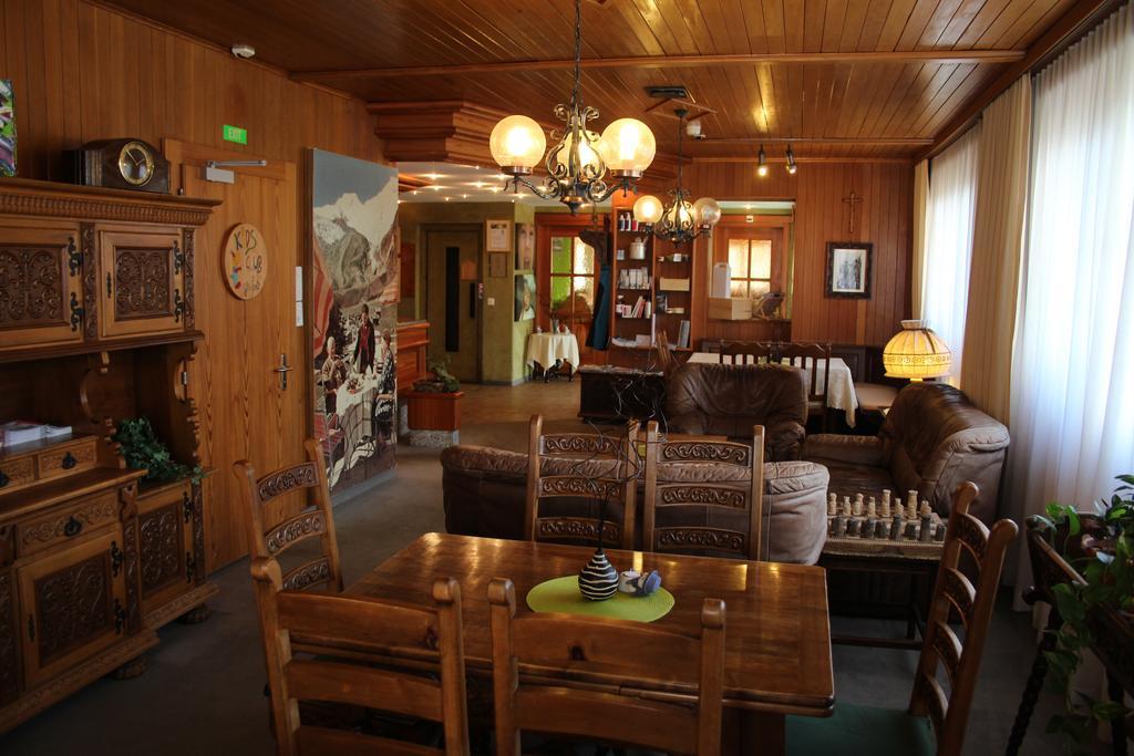 Hotel Alphubel Саас-Фее Екстериор снимка